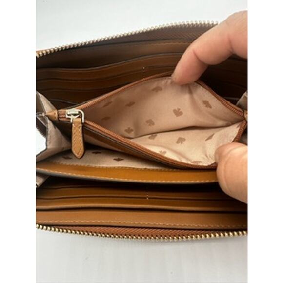 SOLD! 🌟EUC Kate Spade Larchmont Avenue Leather Neda Zip Around Wallet - Picture 8 of 10